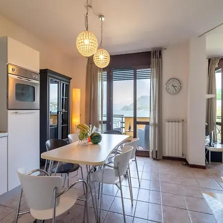 Holiday home With Terrace And Stunning View Stresa