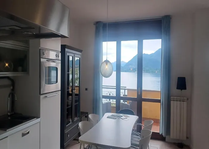 Casa de Férias With Terrace And Stunning View Stresa