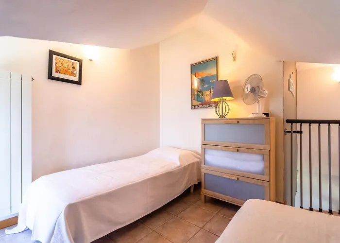 With Terrace And Stunning View * Στρέσα