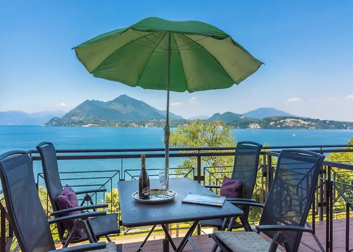 With Terrace And Stunning View Σπίτι διακοπών *