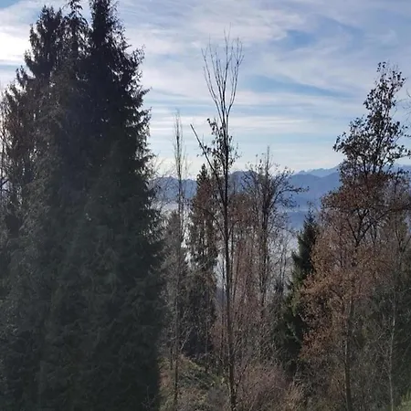 With Terrace And Stunning View Hébergement de vacances